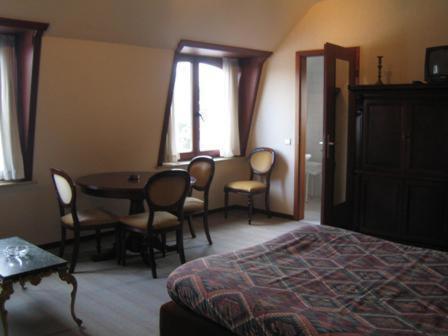 Hotel Asian Empire Kuurne Ruang foto